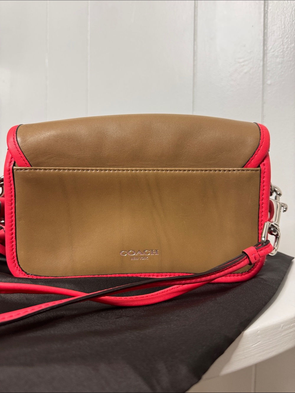 Coach legacy archive crossbody purse bag tab and bright pink leather - Picture 4 of 11